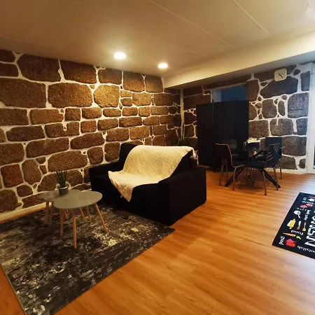 Local F&b 吉马良斯