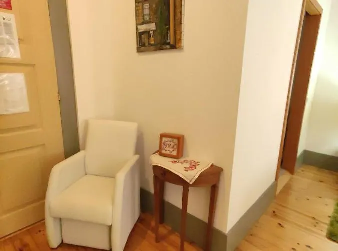 Local F&b בית הארחה גימראייש