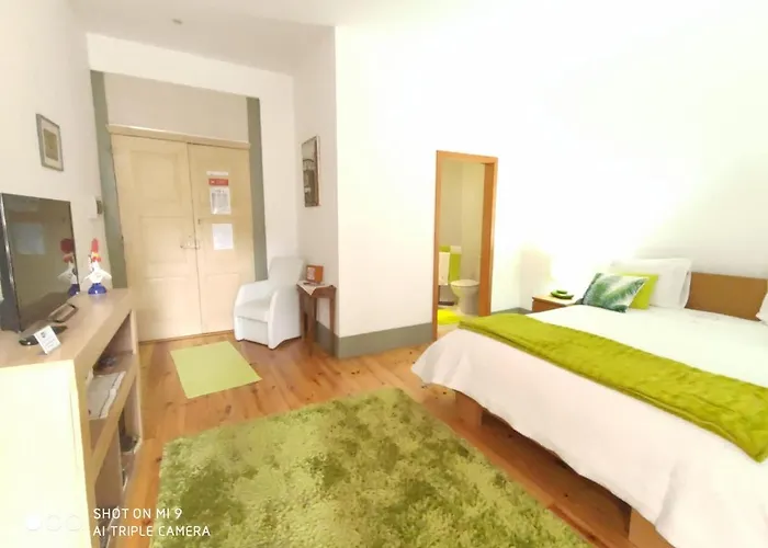 Local F&b גימראייש