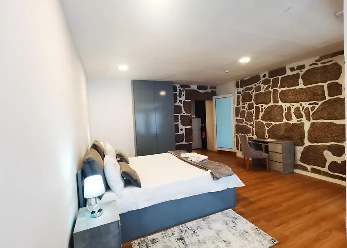 Local F&b בית הארחה גימראייש