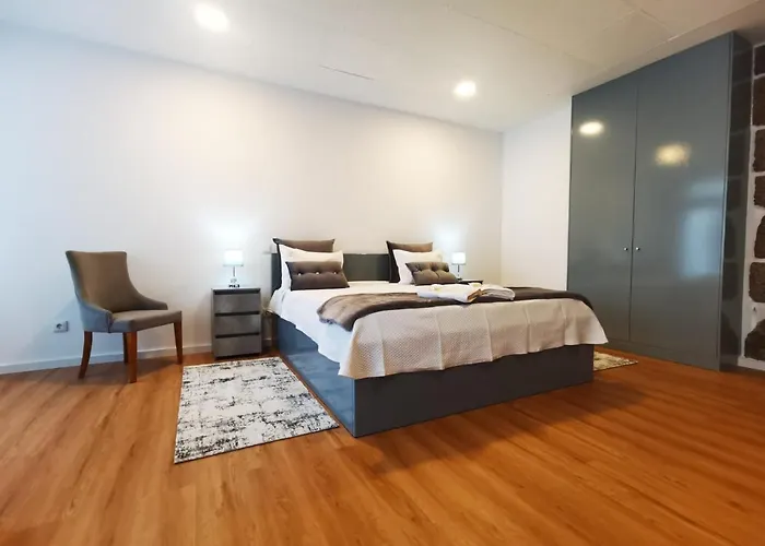 Local F&b בית הארחה גימראייש