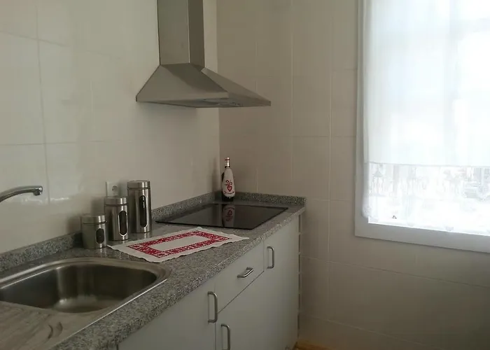 Local F&b בית הארחה 4*